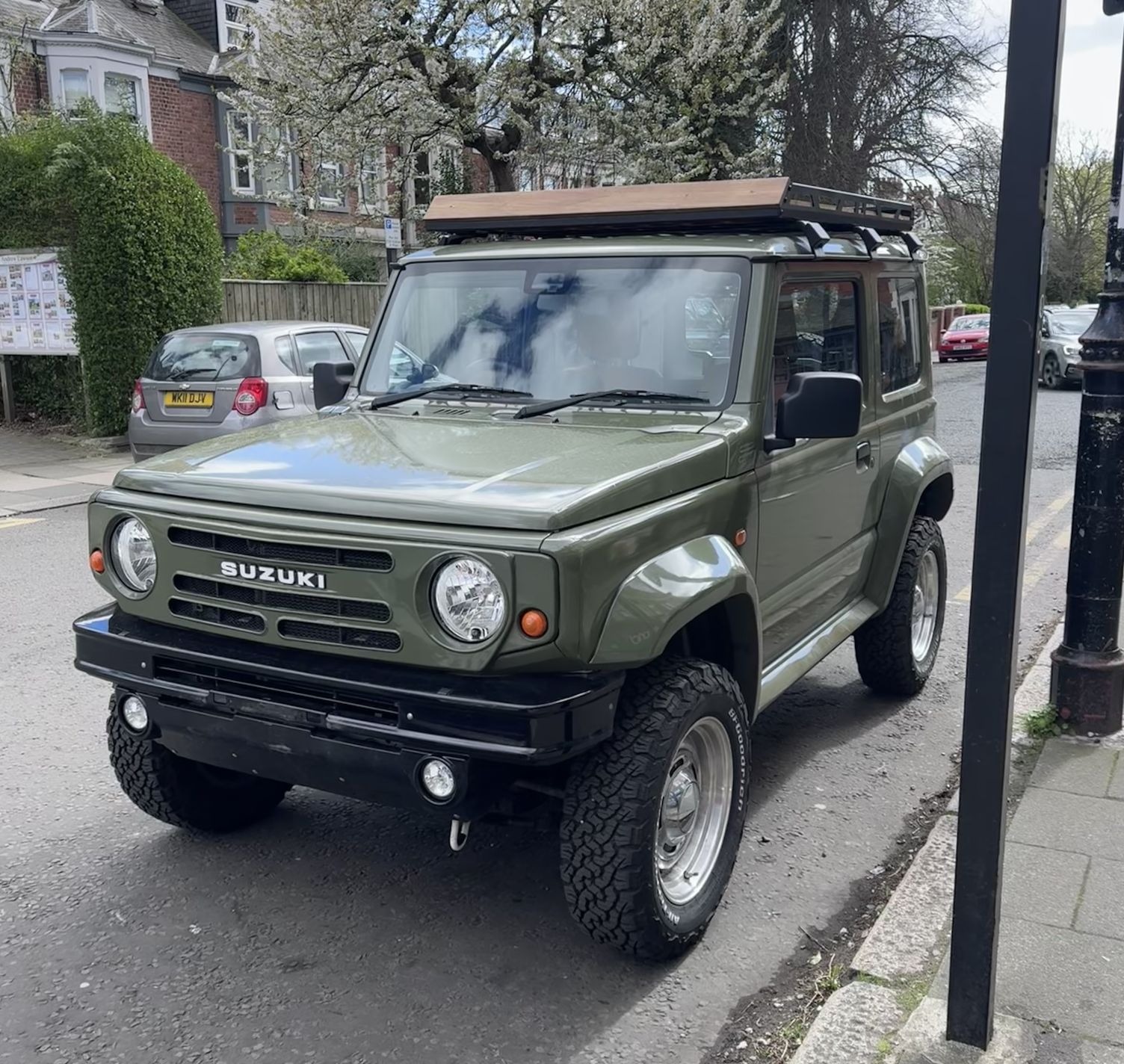 Jimny Sierra — front